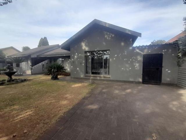 3 Bedroom House in Vanderbijlpark SE6