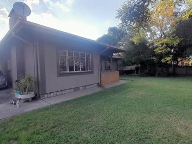 3 Bedroom House in Vanderbijlpark SE1