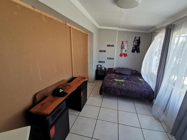 3 Bedroom House in Vanderbijlpark SE1