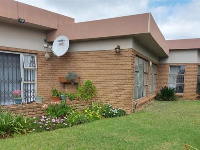 3 Bedroom House in Vanderbijlpark SE2