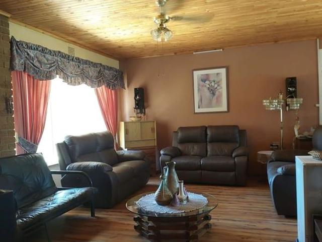3 Bedroom House in Vanderbijlpark SE