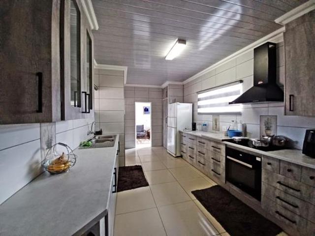 3 Bedroom House in Vanderbijlpark SE