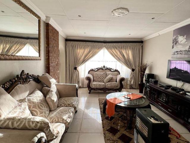 3 Bedroom House in Vanderbijlpark SE
