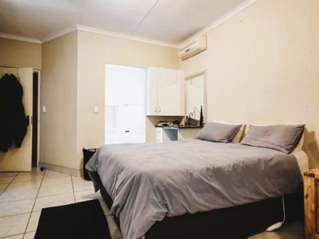 3 Bedroom House in Vanderbijlpark SW5