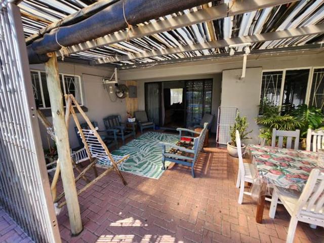 3 Bedroom House in Vanderbijlpark SW5