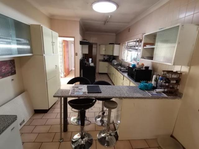 3 Bedroom House in Vanderbijlpark SW5