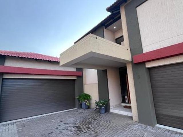 3 Bedroom House in Vanderbijlpark SW5