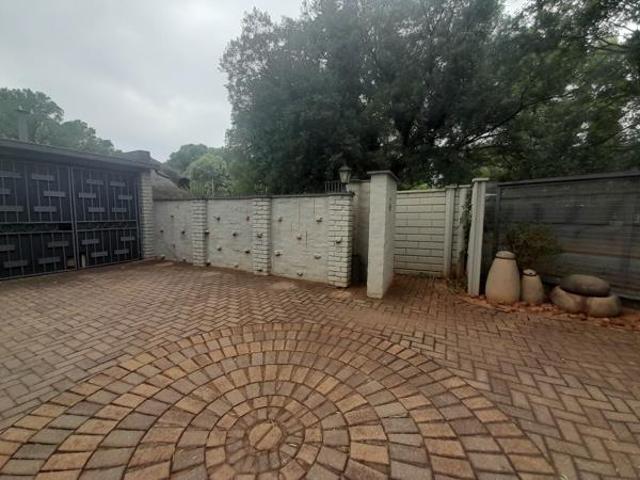 3 Bedroom House in Vanderbijlpark SW5