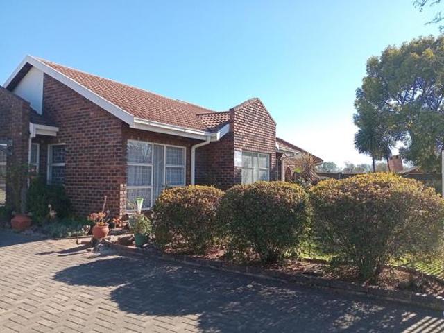 3 Bedroom House in Vanderbijlpark SW2