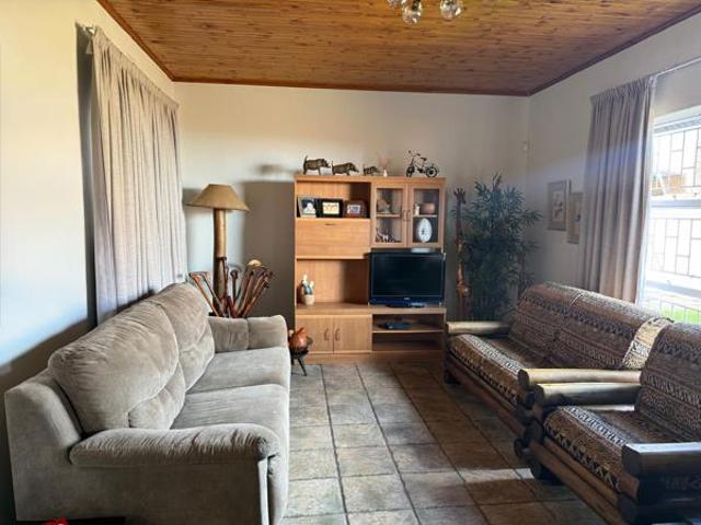 3 Bedroom House in Vanderbijlpark SW