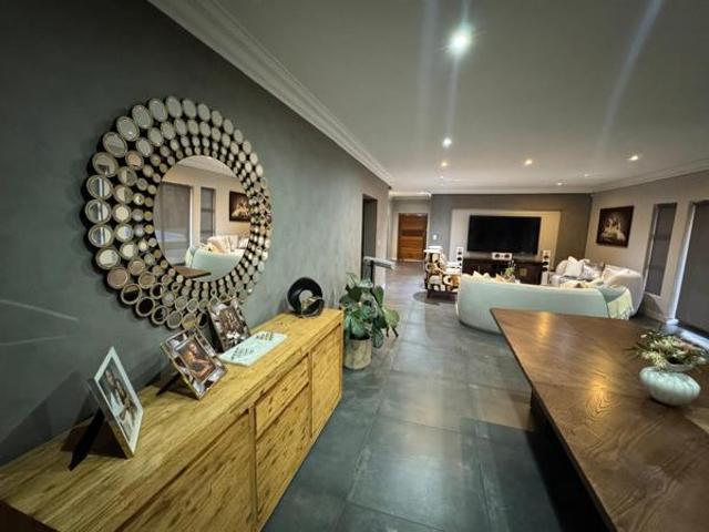 3 Bedroom House in Vanderbijlpark SW5