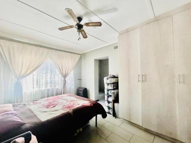3 Bedroom House in Vanderbijlpark SW