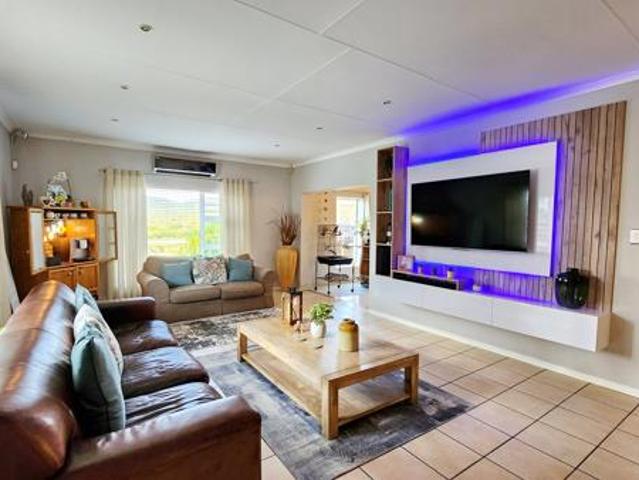 3 Bedroom House in Vanes Estate