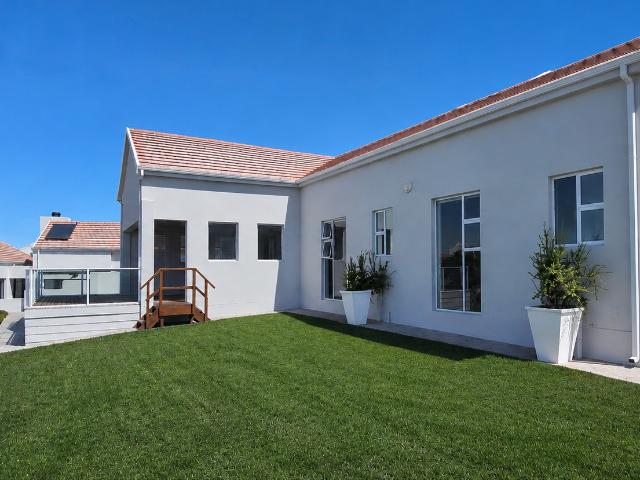 3 Bedroom House in Velddrif