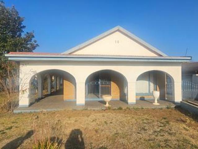 3 Bedroom House in Vereeniging Central