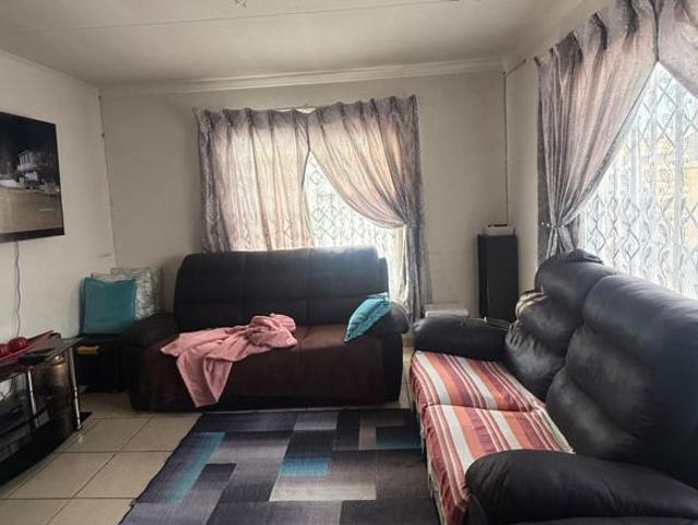 3 Bedroom House in Vereeniging Central