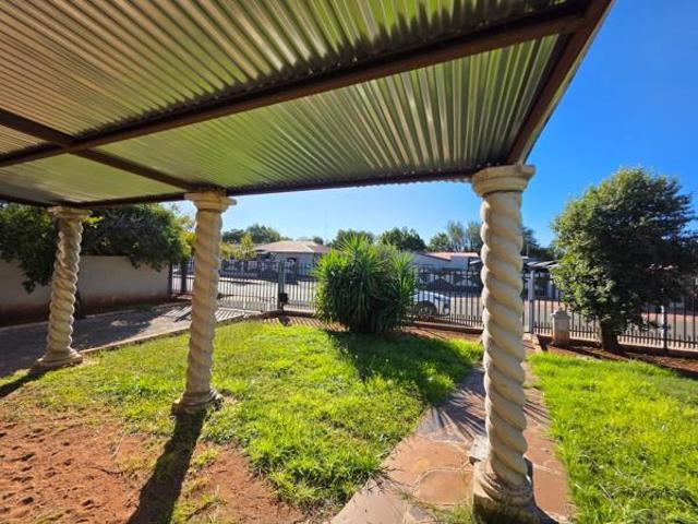 3 Bedroom House in Verwoerdpark