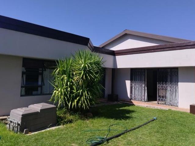 3 Bedroom House in Vryburg