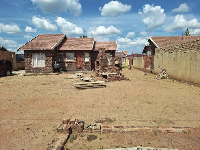 3 Bedroom House in Vryburg