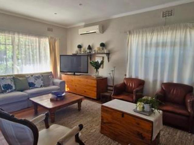 3 Bedroom House in Vrykyk
