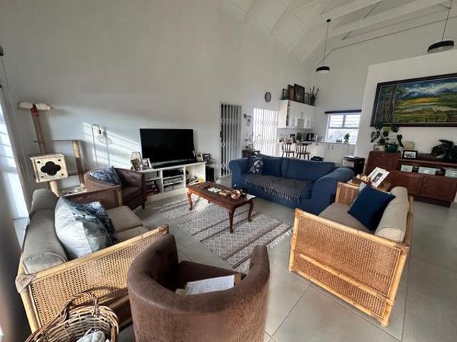 3 Bedroom House in Vredenburg