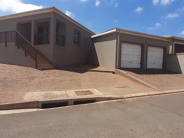 3 Bedroom House in Vredenburg