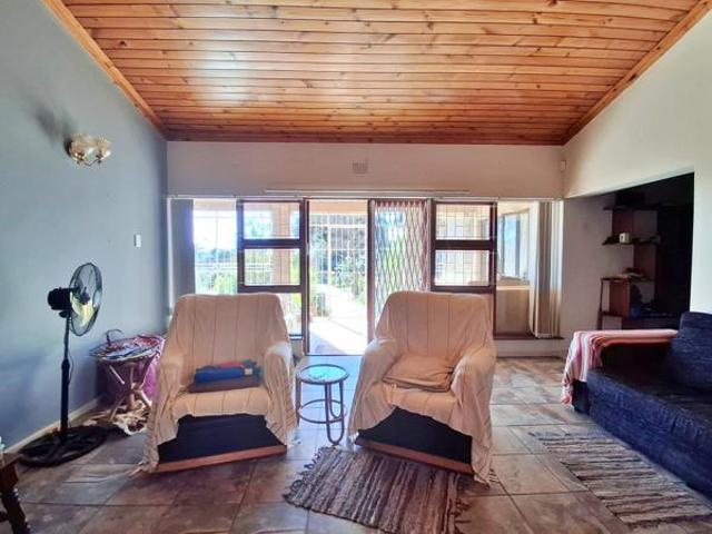 3 Bedroom House in Vredenburg