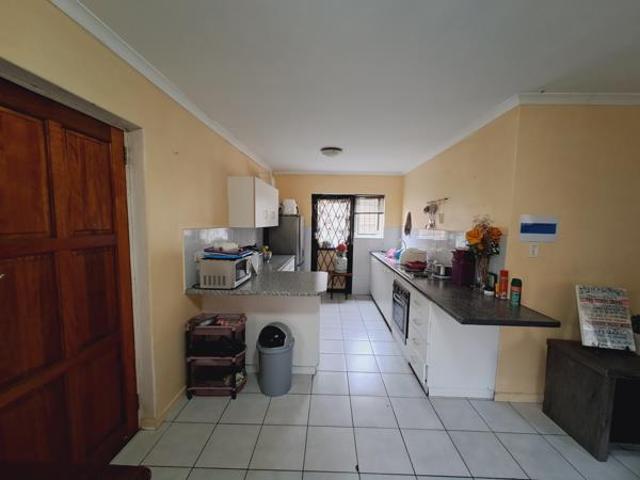 3 Bedroom House in Vredenburg