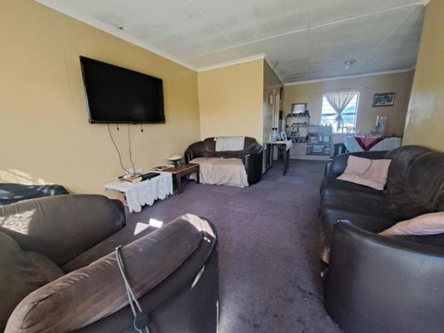 3 Bedroom House in Vredenburg