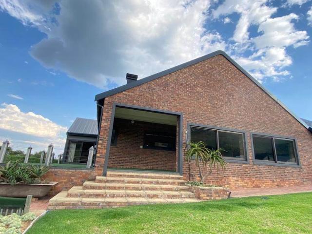 3 Bedroom House in Vulintaba Country Estate