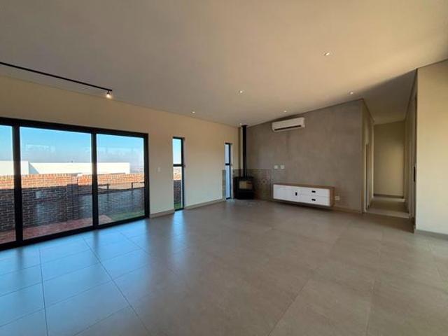 3 Bedroom House in Vyfhoek AH