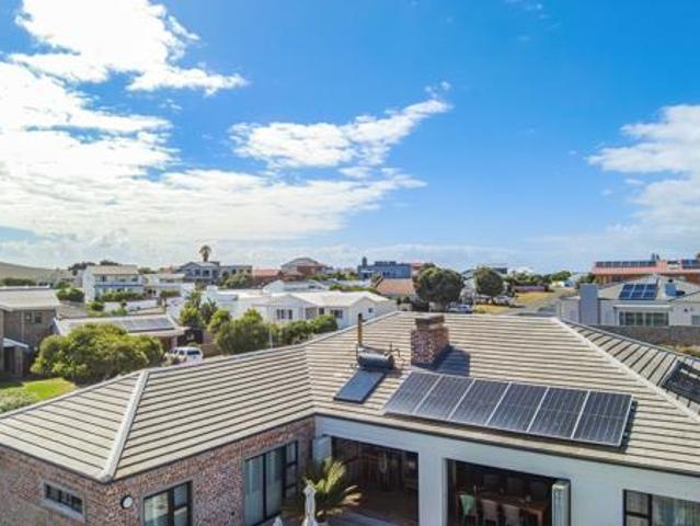 3 Bedroom House in Yzerfontein