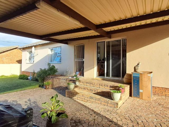 3 Bedroom House in Zoo Park
