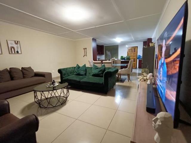 3 Bedroom House in Zidedele