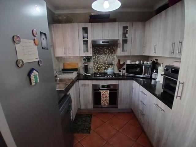 3 Bedroom House in Zwartkop