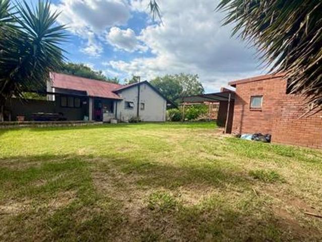 3 bedroom house on the market in van.