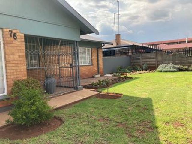 3 bedroom house on the market in van.