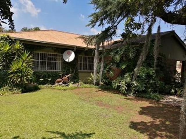 3 bedroom house on the market in van.