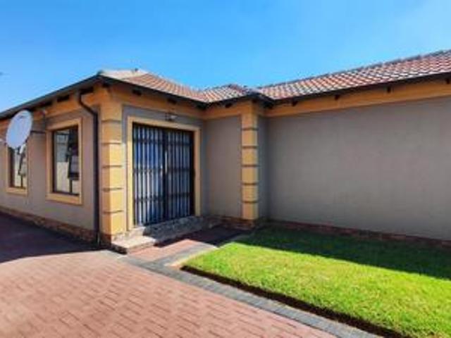 3 bedroom house on the market in van.
