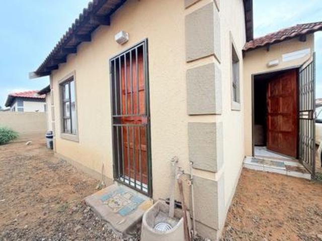 3 bedroom house on the market in van.
