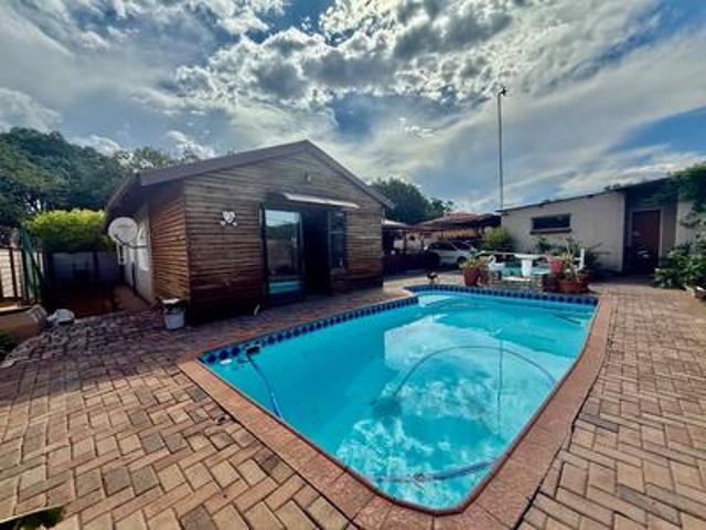 3 bedroom house on the market in van.