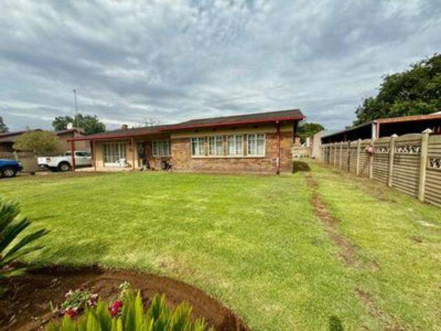3 bedroom house on the market in van.