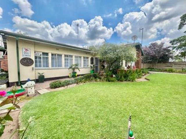 3 bedroom house on the market in van.