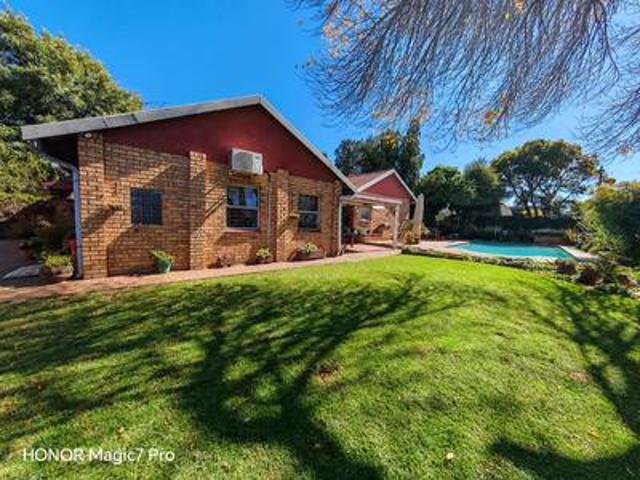 3 bedroom house on the market in van.