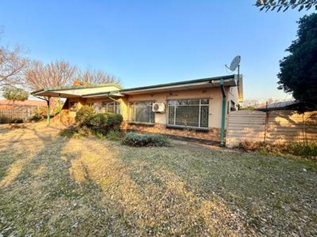 3 bedroom house on the market in van.
