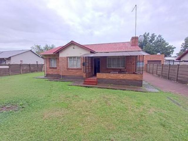 3 bedroom house on the market in van.