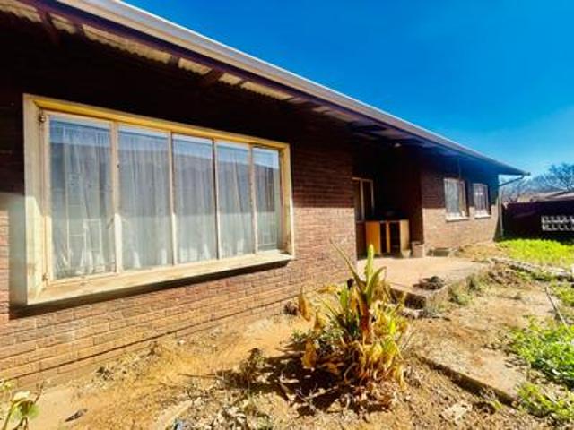 3 bedroom house on the market in van.