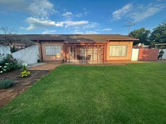 3 bedroom house on the market in van.