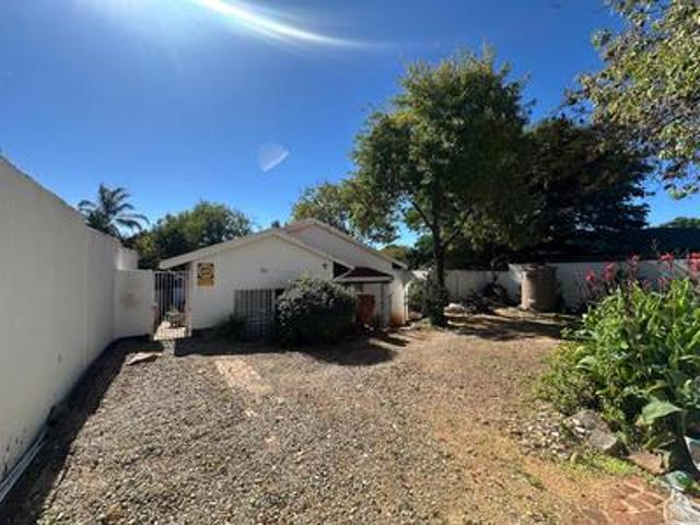 3 bedroom house on the market in westdane