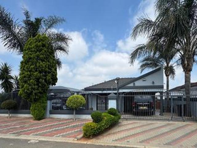 3 bedroom house on the market in bir.